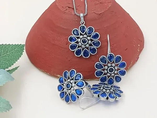Blue_Floral_Design_Oxidised_Pendant_Set_With_Earrings_&_Ring_Embossed_With_Blue_Color_Glass_Stone_Available_For_Women_&_Girls