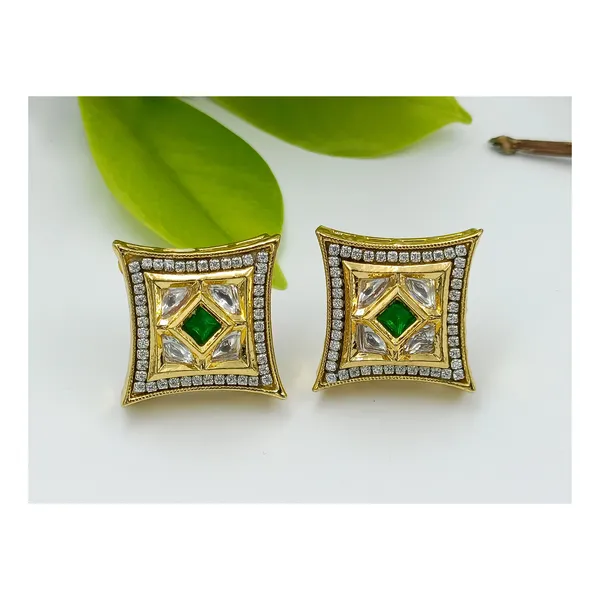 Dazzling_Green_colour_Square_Shape_Kundan_Earring_for_Women_&_Girls,_Stylish,_Traditional_&_wedding_earrings