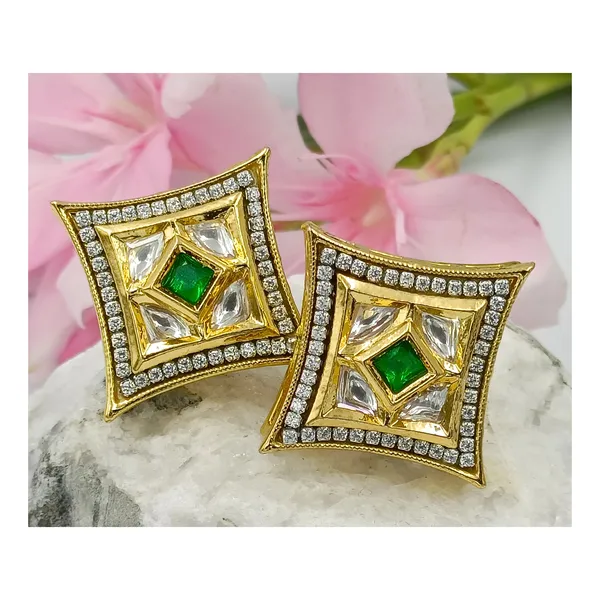 Dazzling_Green_colour_Square_Shape_Kundan_Earring_for_Women_&_Girls,_Stylish,_Traditional_&_wedding_earrings