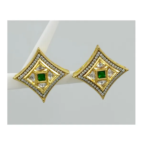 Dazzling_Green_colour_Square_Shape_Kundan_Earring_for_Women_&_Girls,_Stylish,_Traditional_&_wedding_earrings