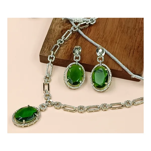 Oval_Shape_Large_American_Diamond_Pendant_Necklace_Set_for_Women_&_Girls,_Weeding_jewellery,_Traditional_Jewellery