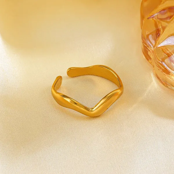 Blackbox_Jewelleries:_Irregular_Wave_Adjustable_Ring_-_Gold_Plated_Stainless_Steel_|_Statement_&_Minimalist_Jewelry_for_Women_&_Girls