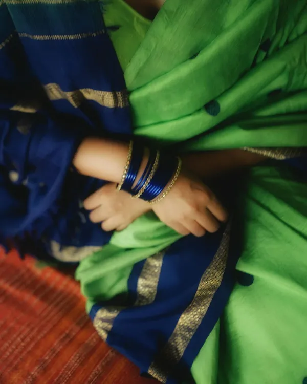 Green_Jacquard_Pure_Silk_Saree_With_Unstitched_Blouse_With_Satin_Silk_Unstitched_Blouse_For_Women