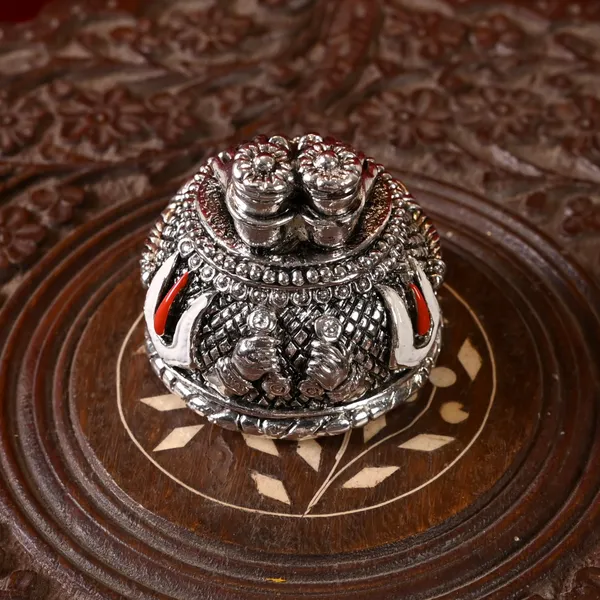 Silver_Metal_Charan_Paduka_|_For_Devotion