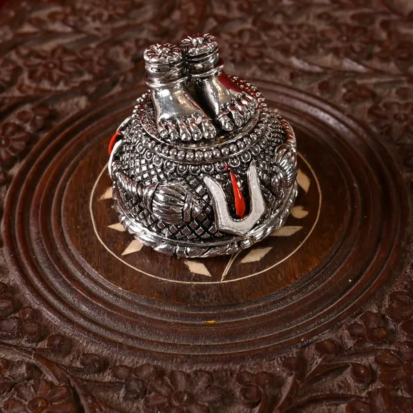 Silver_Metal_Charan_Paduka_|_For_Devotion