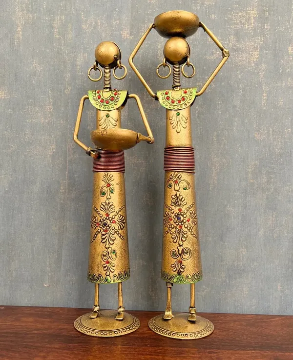 Antique_Design_Labour_Lady_|_For_Table_Top_Accessories