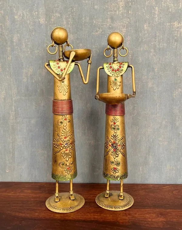 Labour_Lady_Antique_Design_For_Table_Top_Accessories