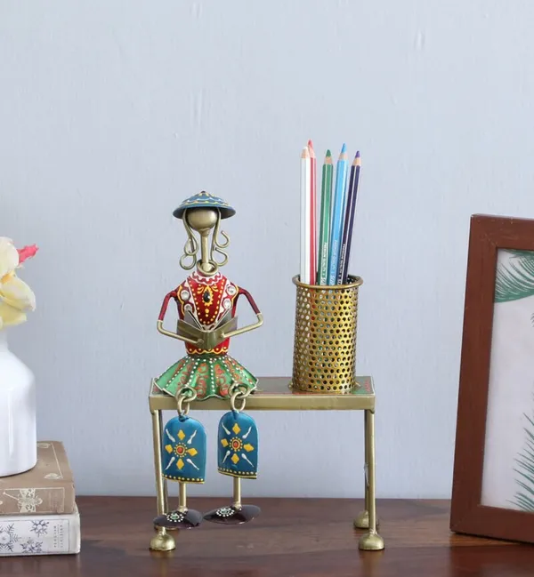 Pen_Stand_Holder,_Handmade_Metal_Pencil_Holder_Stand_Decorative_Showpiece_for_Home_Office_Study_Table_Decoration_Gift_Items
