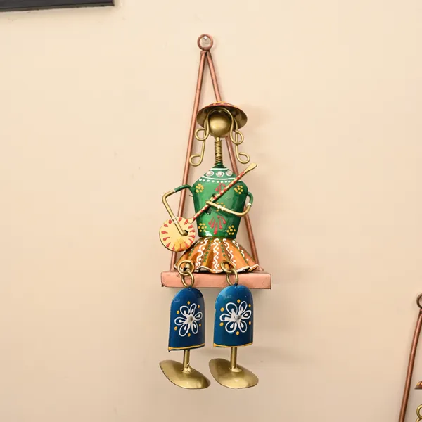 Metal_Hanging_Doll_For_Wall_Decor