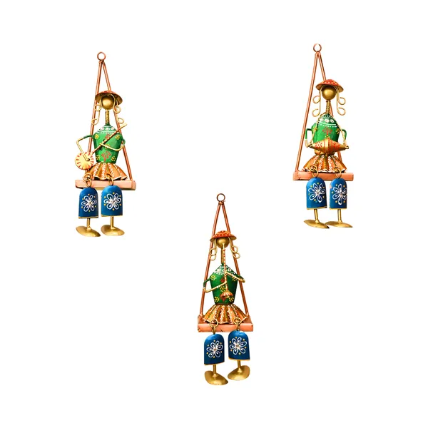 Metal_Hanging_Doll_For_Wall_Decor