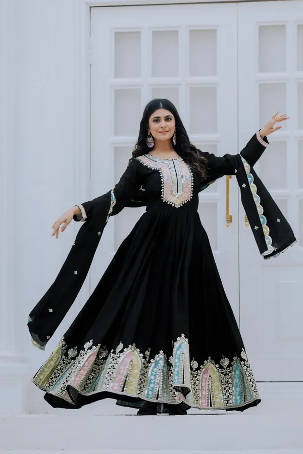 Black_Festive_Georgette_Gown_Set_With_Dupatta_For_Women