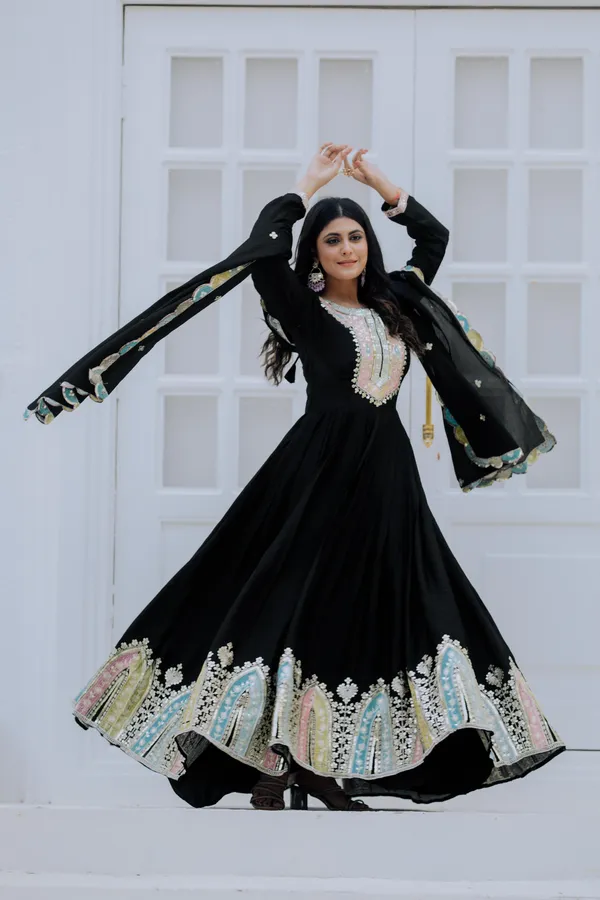 Black_Festive_Georgette_Gown_Set_With_Dupatta_For_Women