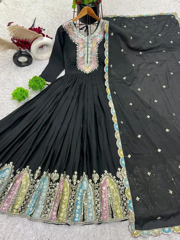 Black_Festive_Georgette_Gown_Set_With_Dupatta_For_Women