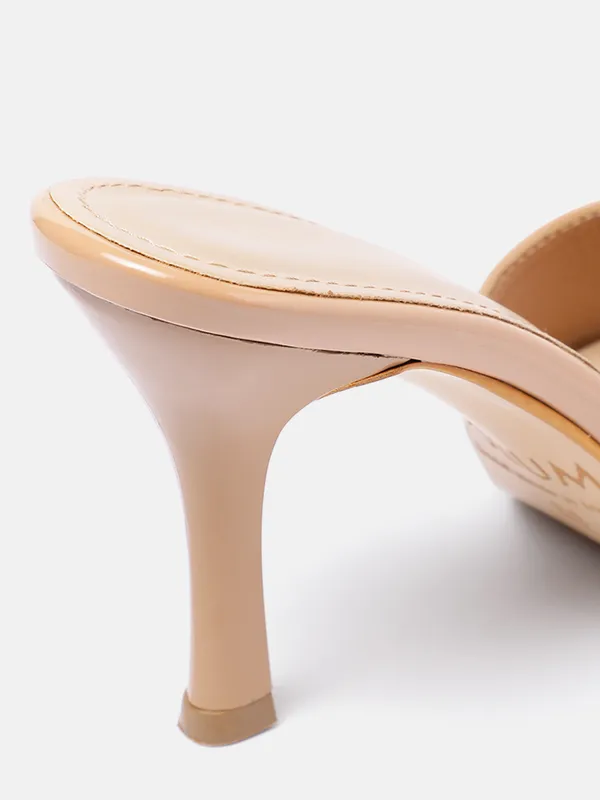 Nude_Beige_Synthetic_Patent_Beige_Pointed_Toe_Stilettos_For_Women_(3.5_Inch)