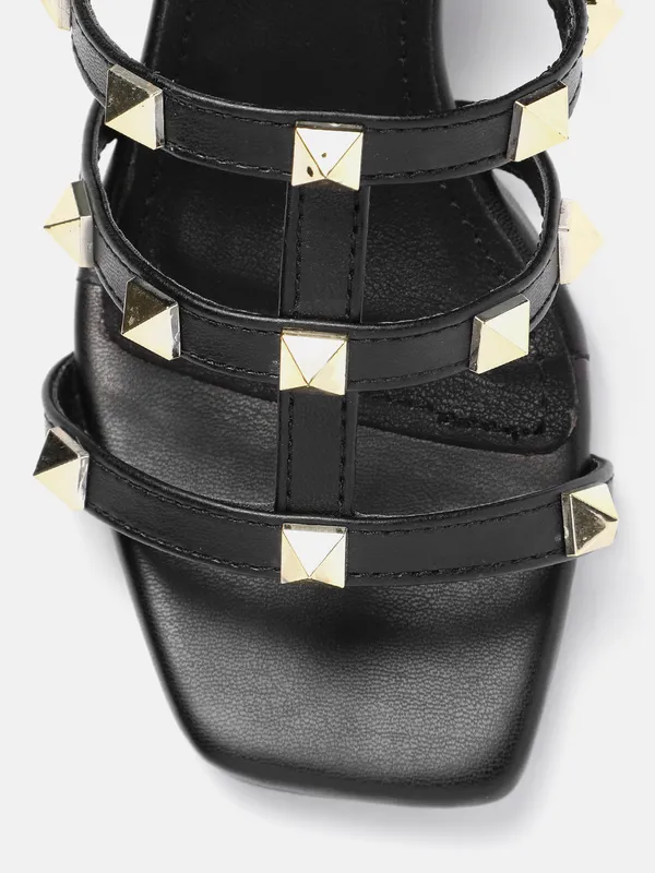 Black_Synthetic_Black_Embellished_Block_Heels_For_Women_(2.5_Inch)