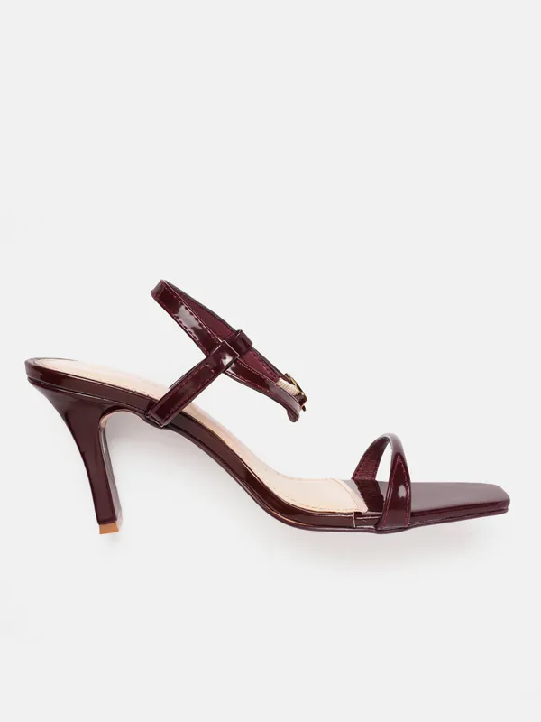 Maroon_Synthetic_Patent_Maroon_Extra_Long_Toe_Stilettos_For_Women_(3.5_Inch)