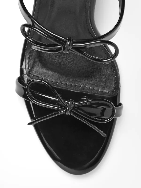 AXIUM_Women's_Black_Bow_Pointed_Toe_Stilettos,_3.5inch_(BLY248)