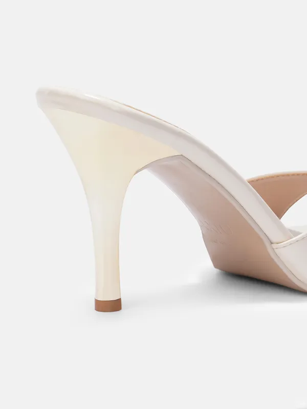 AXIUM_Cream_Round_Toe_Stilettos,_3.5-Inch_(SAN255)