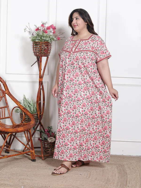 Stylish_&_Elegant_Cotton_Maxi_Printed_Short_Sleeves_Nighty_For_Women