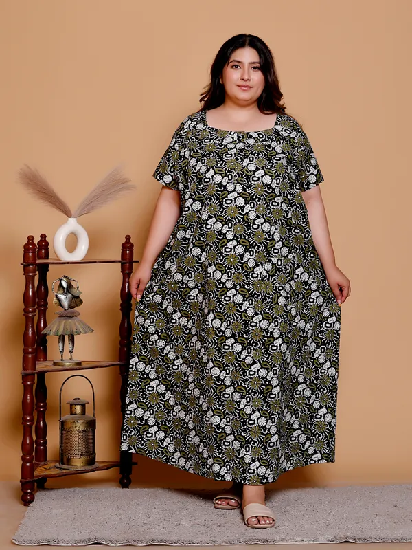 Black_&_Green_Everyday_Cotton_Maxi_Maxi_Printed_Short_Sleeve__For_Women