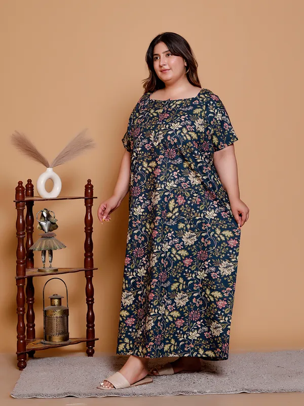 Blue_Everyday_Cotton_Printed_Stylised_Sleeves_Nighty_For_Women