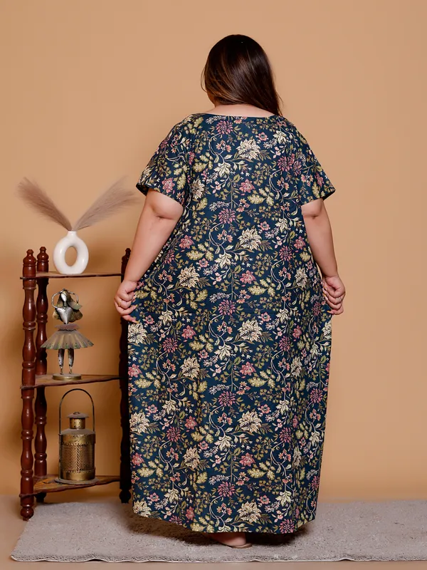 Blue_Everyday_Cotton_Printed_Stylised_Sleeves_Nighty_For_Women
