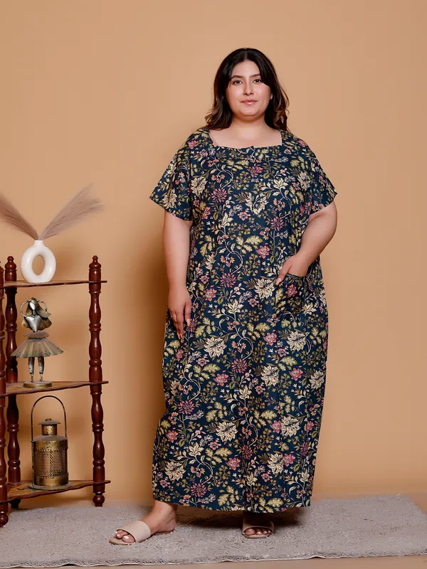 Blue_Everyday_Cotton_Printed_Stylised_Sleeves_Nighty_For_Women