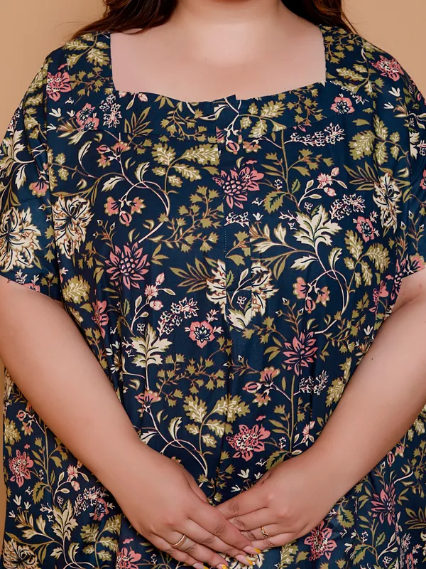 Blue_Everyday_Cotton_Printed_Stylised_Sleeves_Nighty_For_Women