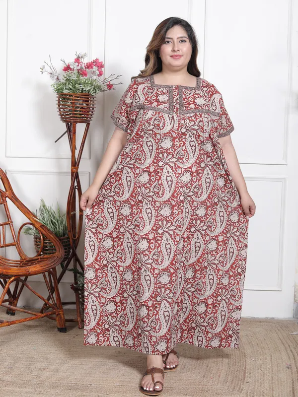 Stylish_&_Elegant_Cotton_Maxi_Printed_Short_Sleeves_Nighty_For_Women