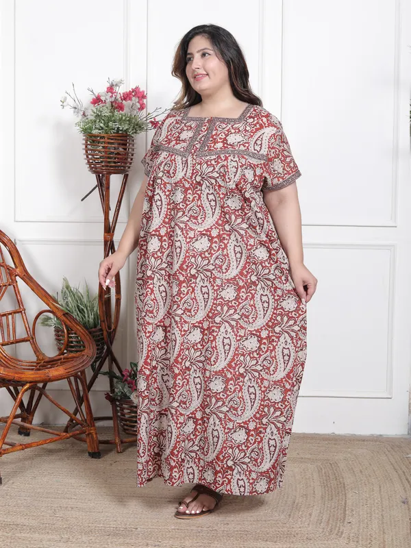 Stylish_&_Elegant_Cotton_Maxi_Printed_Short_Sleeves_Nighty_For_Women