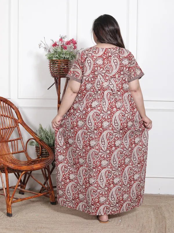 Stylish_&_Elegant_Cotton_Maxi_Printed_Short_Sleeves_Nighty_For_Women