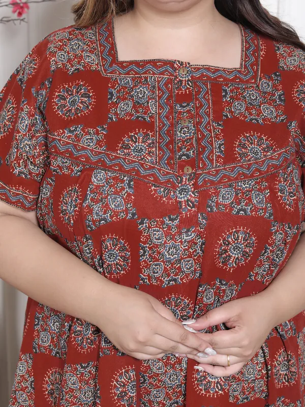 Stylish_&_Elegant_Cotton_Maxi_Printed_Short_Sleeves_Nighty__For_Women