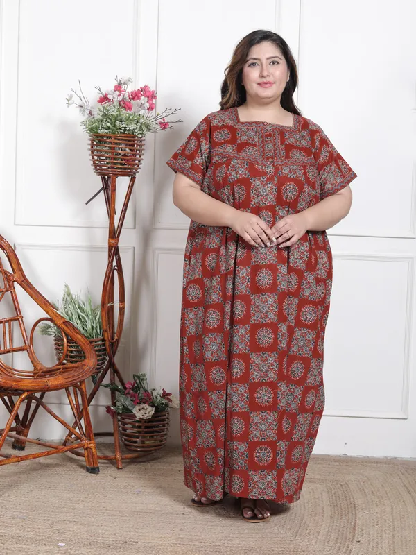 Stylish_&_Elegant_Cotton_Maxi_Printed_Short_Sleeves_Nighty__For_Women