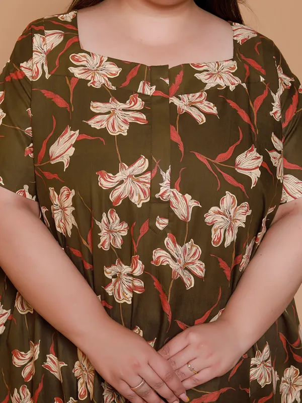 GOLDEN_Everyday_Cotton_Maxi_Printed_Stylized_Sleeves_Nighty_For_Women