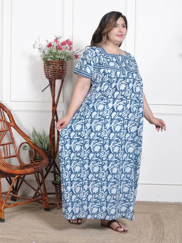 Stylish_&_elegant_Cotton_Maxi_Printed_Short_Sleeve_Nighty_For_Women