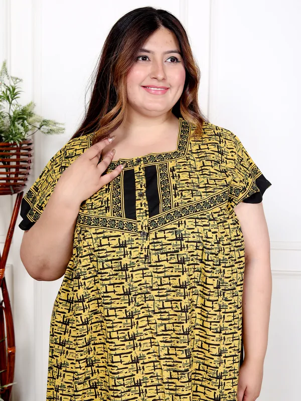 YELLOW_Everyday_Cotton_Printed_Stylised_Sleeves_Nighty_For_Women