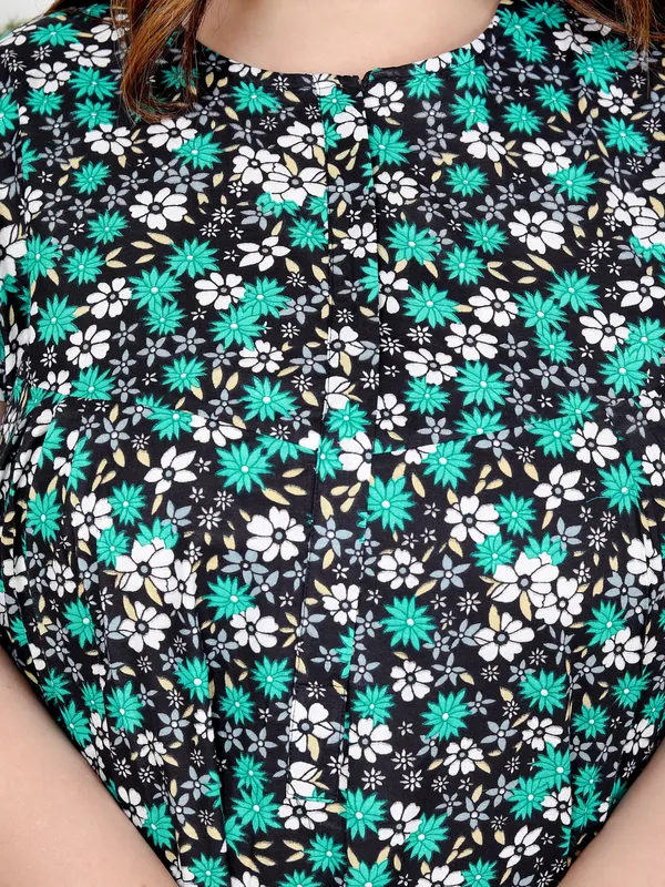 Green_Everyday_Cotton_Maxi_Printed_Stylised_Sleeves_Nighty_For_Women