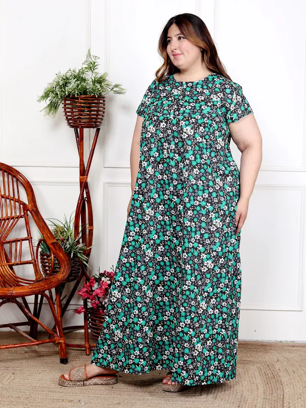 Green_Everyday_Cotton_Maxi_Printed_Stylised_Sleeves_Nighty_For_Women