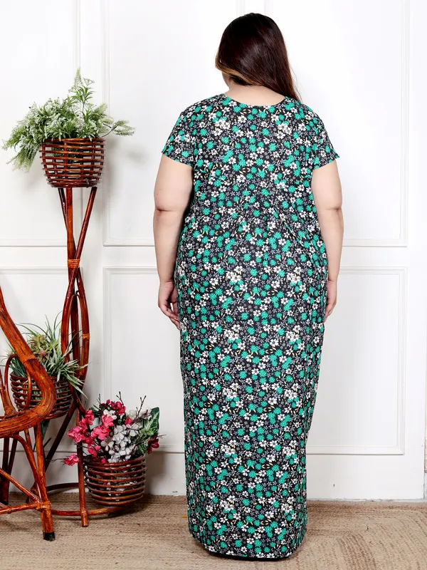 Green_Everyday_Cotton_Maxi_Printed_Stylised_Sleeves_Nighty_For_Women