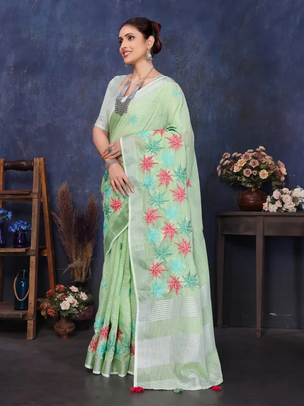 Green_Cotton_Linen_Saree_With_Unstitched_Blouse_Piece