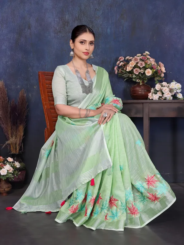 Green_Cotton_Linen_Saree_With_Unstitched_Blouse_Piece