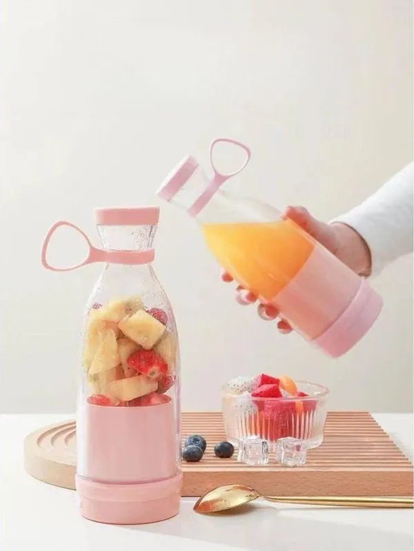 Portable_Smoothie_Blender_with_6_Blades_Made_from_BPA_free_Plastic.