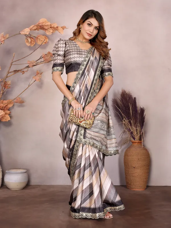 Dola_Digital_Geometric_Printed_Coding_Lace_Work_Saree_For_Women_&_Girls