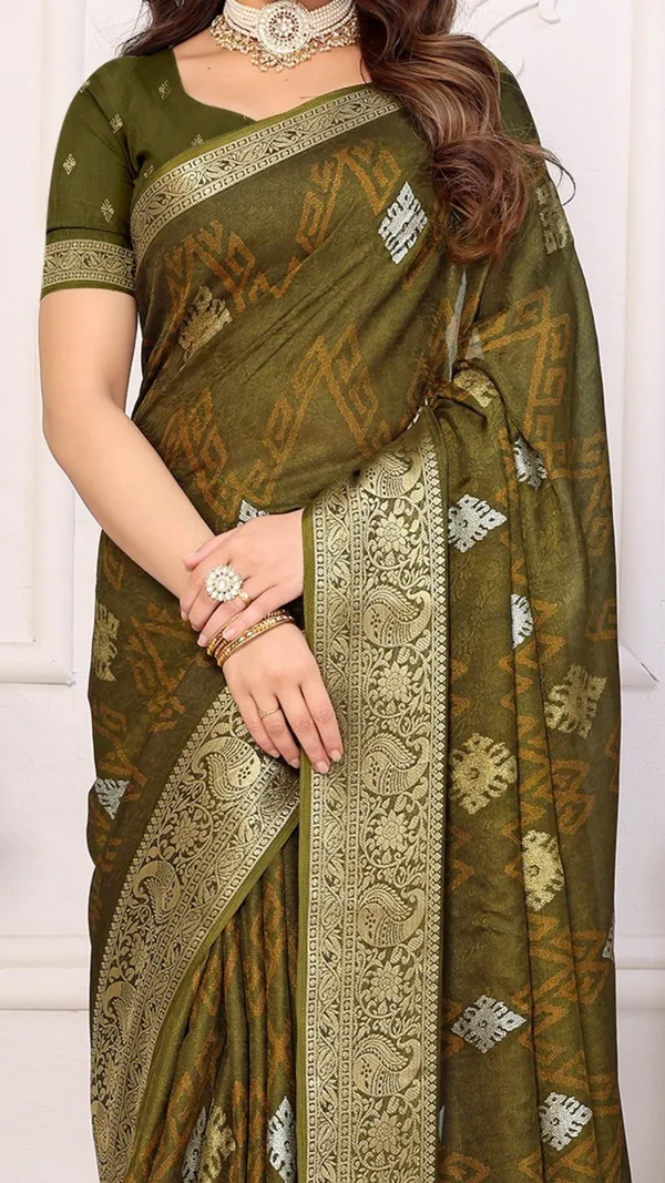Mahendi_Green_Marshmello_Jacquard_Border_Padding_Floral_Printed_Saree_For_Women_&_Girls