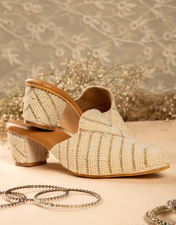 Cream_Gold_Fabric_And_Foam_Beading_And_Embroidery_Wedding_Mojari_Party_Sandals_For_Women
