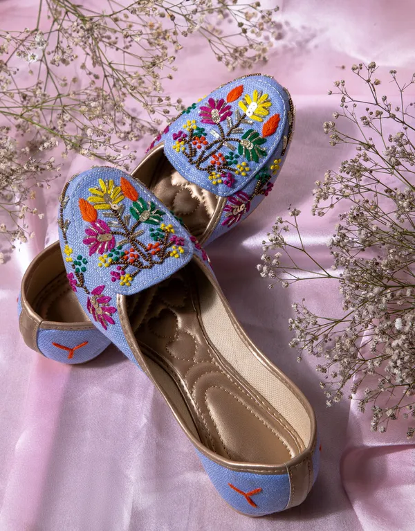 Denim_Blue_Fabric_And_Foam_Wedding_Punjabi_Jutti_For_Women