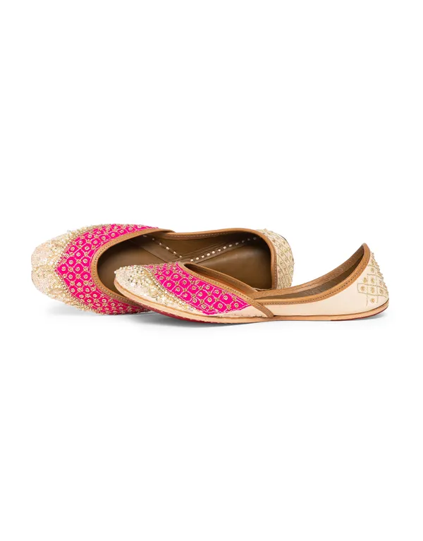 Gold_&_Pink_Punjabi_Jutti_for_Women_with_Handmade_Dabka_Leather_Lining