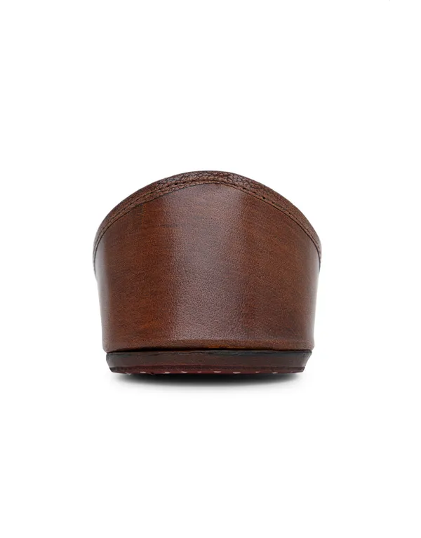 Ethnic_Total_Leather_Jutti_-Perfect_for_Weddings,_Festivals_&_Daily_Wear
