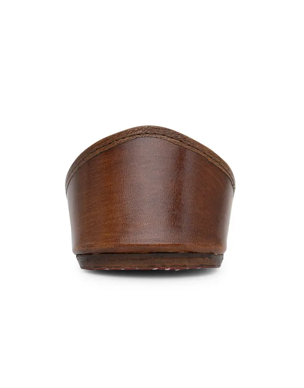Handmade_Total_Leather_Punjabi_Jutti_-_Perfect_Blend_of_Tradition_&_Comfort