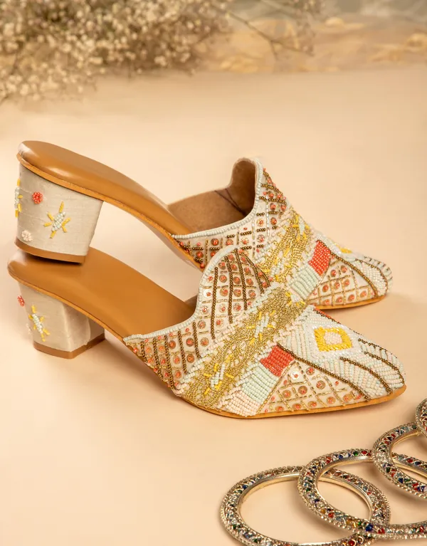Multicolor_Fabric_And_Foam_Hand-Embroidery_Wedding_Mojari_Party_Sandals_For_Women